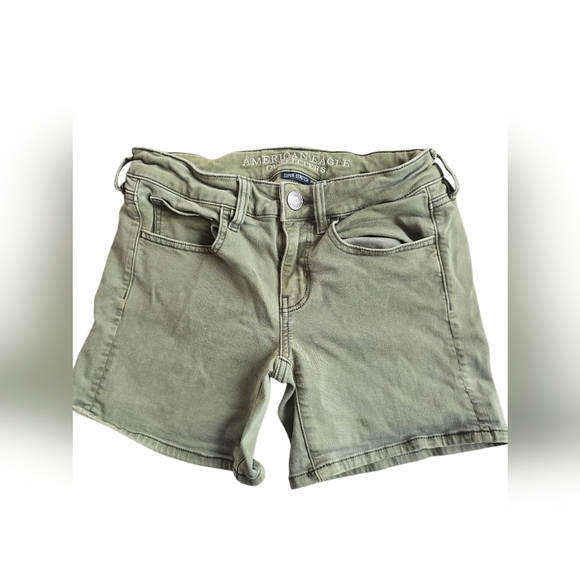 American Eagle Olive Green Shorts - Picture 1 of 2